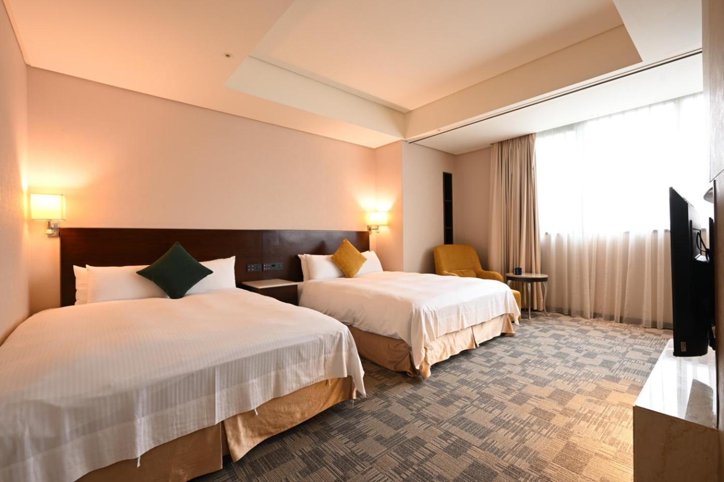 Via Hotel Breeze Taipei Exterior photo